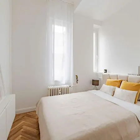 Apartment Luxe 2br By Dohany Synagogue-lovely View Budapest